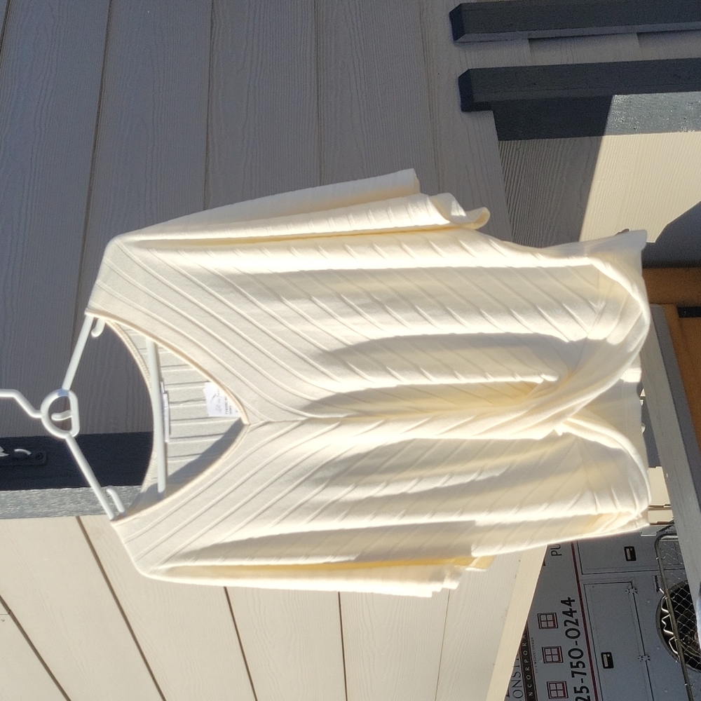 NWT All in Favor Nordstrom V-Neck Ivory Sweater Size XXL